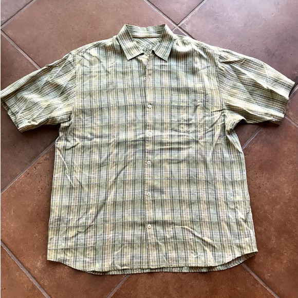 Tommy Bahama Mens Short Sleeve Button Down Shirt Green Tencel size L - Picture 6 of 6